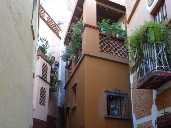 Callejon Del Beso